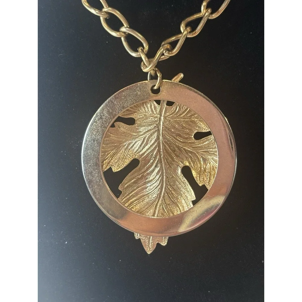 Leaf Pendant Necklace 23